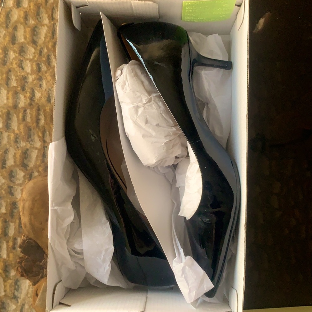 Practically brand new Michael kors heels